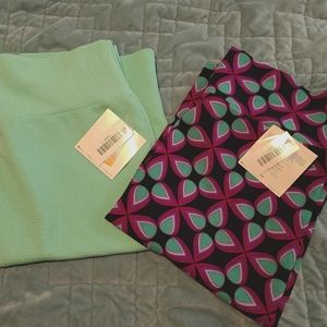 Set of 2 Large LuLaRoe Cassie Skirts